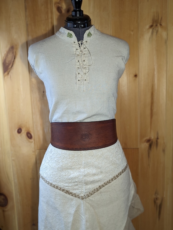 Slim Leather Waist Cinch / Corset Belt / Obi Belt (Customizable With Your Choice of Leather And Metal Color)