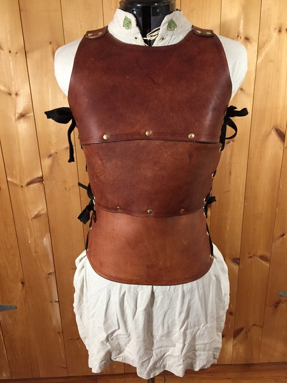 Women's Cuirass Leather Chest Armor (Multiple Leather & Metal Colors)