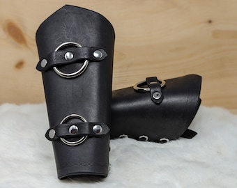 Leather Ring Bracers: Women&#39;s Forearm Armor, Customizable Colors