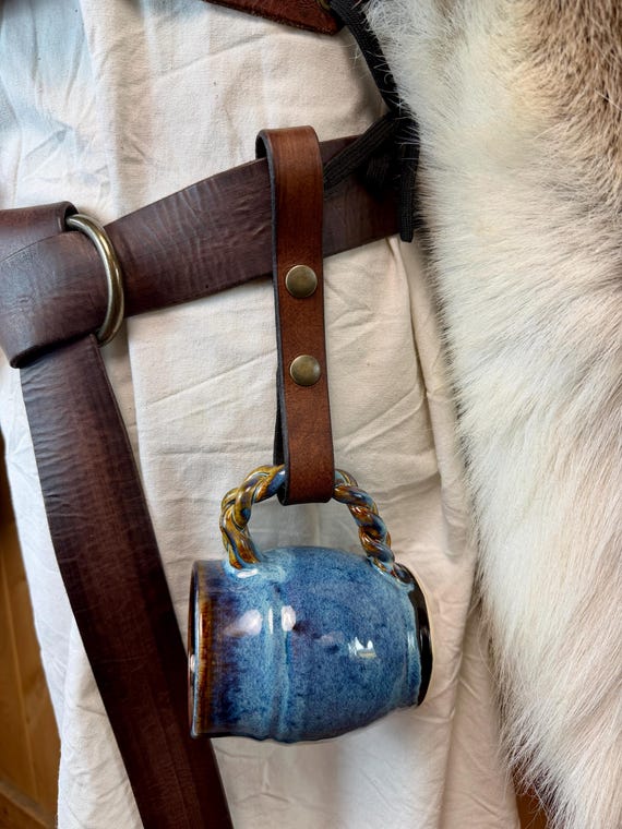 Leather Tankard Mug Frog: Customizable Belt Holder Strap