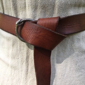 1-1/4" Wide Leather Ring Belt