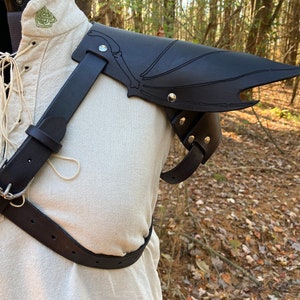 Leather Dragon Wing Pauldron/Shoulder Armor (Customize Your Armor With Multiple Leather & Metal Color Options)