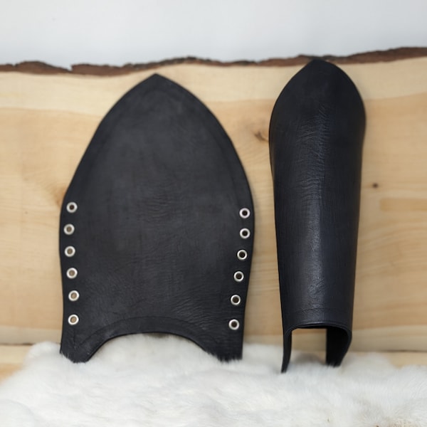 Women's Leather Leg Armor Pair (Greaves) (Multiple Leather & Metal Colors)