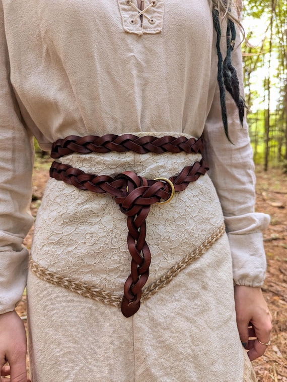 Braided Leather Ring Belt: Handcrafted Medieval Style, 1" Wide