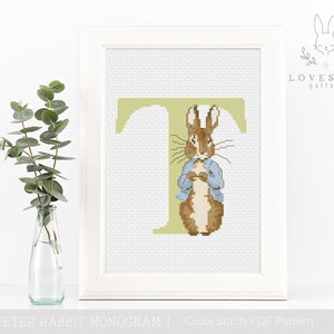 Padrão Peter Rabbit Monograma T Cross Stitch PDF, Peter Rabbit Alphabet Cross Stitch, Padrão personalizado de ponto cruz para bebê, Download instantâneo PDF