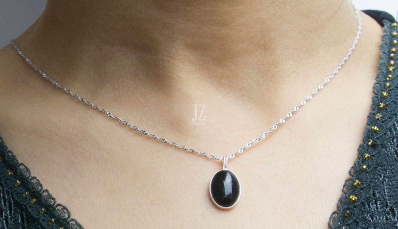 Sterling Silver Chain with Onyx Pendant. Freshwater Pearl and Onyx Bead Bracelet with Sterling Silver Magnetic Clasp S/Silver Stud Earrings image 1