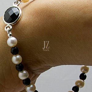Sterling Silver Chain with Onyx Pendant. Freshwater Pearl and Onyx Bead Bracelet with Sterling Silver Magnetic Clasp S/Silver Stud Earrings image 3