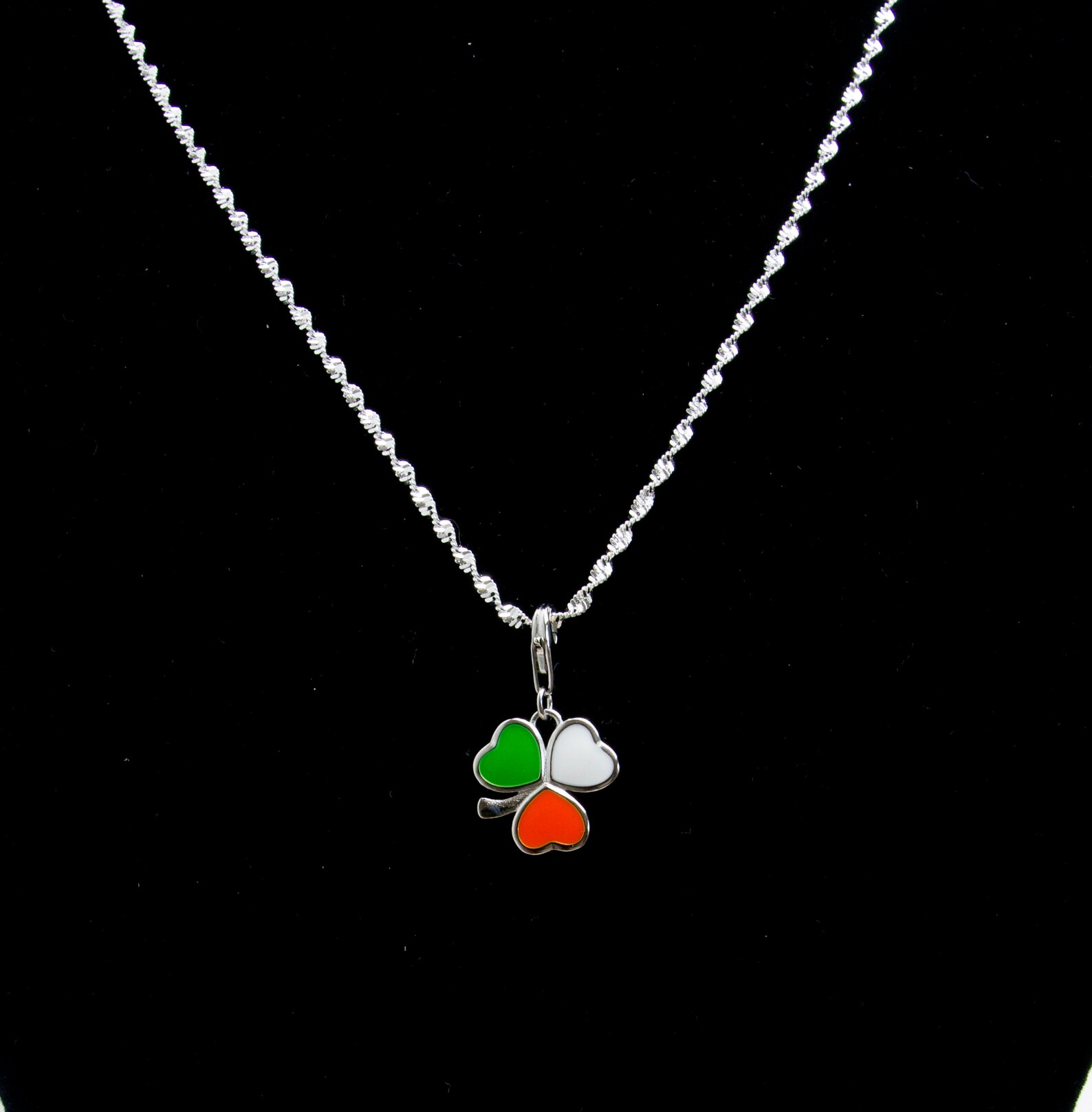 Twisted chain necklace Clearance