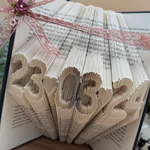 Tarjeta de aniversario, libro plegado artístico, regalos para lectores