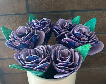 Lot de 6 roses violettes faites main en tissu. Fleurs artificielles.