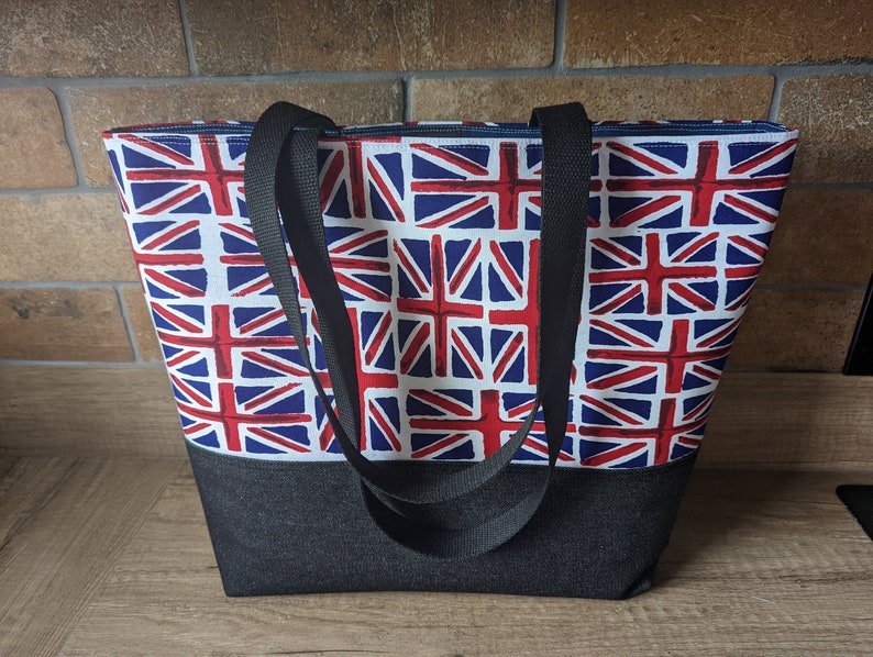 Drapeaux Union Jack et sac en denim faits main. Cadeau idéal pour un anniversaire ou Noël. image 2