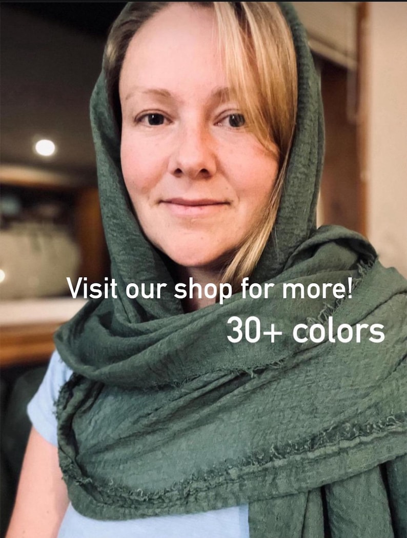 Orthodox Head Covering, Soft Gauze Crinkle Scarf: Lightweight Crinkle Neck Tie, Shawl (35”x35”) afbeelding 13