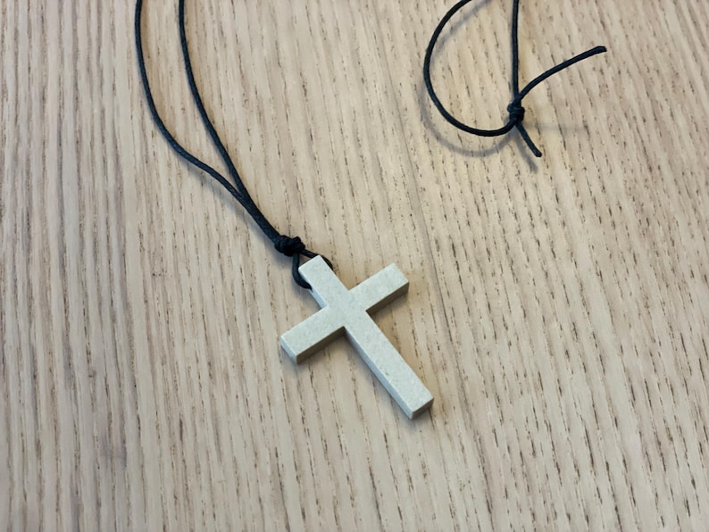 Simple Wood Cross Necklace Light wood