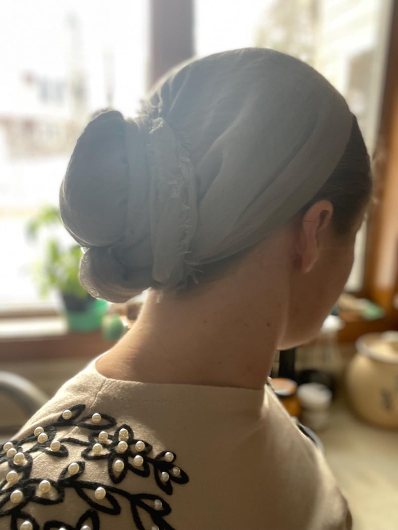 Orthodox Head Covering, Soft Gauze Crinkle Scarf: Lightweight Crinkle Neck Tie, Shawl (35”x35”) afbeelding 4