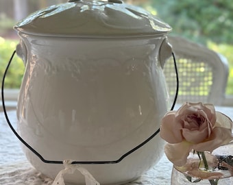 Antique Ironstone Chamber Pot with Lid, 11" Floral Display