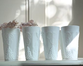 Beautiful milk glass 8 glasses vintage