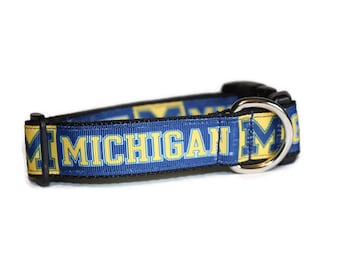 Michigan Wolverines inspired DoG Collar,Michigan, NCAA dog collar,blue dog collar,fun dog collar,hairofthedogcollars,handmade dog collar