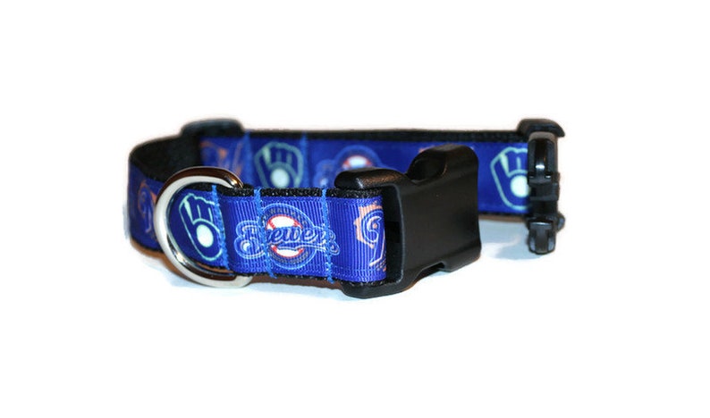 Milwaukee Brewers inspired DoG Collar,MLB dog collar,Brewers dog collar,Blue dog collar,Milwaukee Brewers,handmade dog collar,fun dog collar image 3