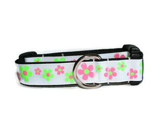 Pink and Green Daisy Dog Collar,flower dog collar,daisy dog collar,girl dog collar,pink dog collar,green dog collar,fun dog collar