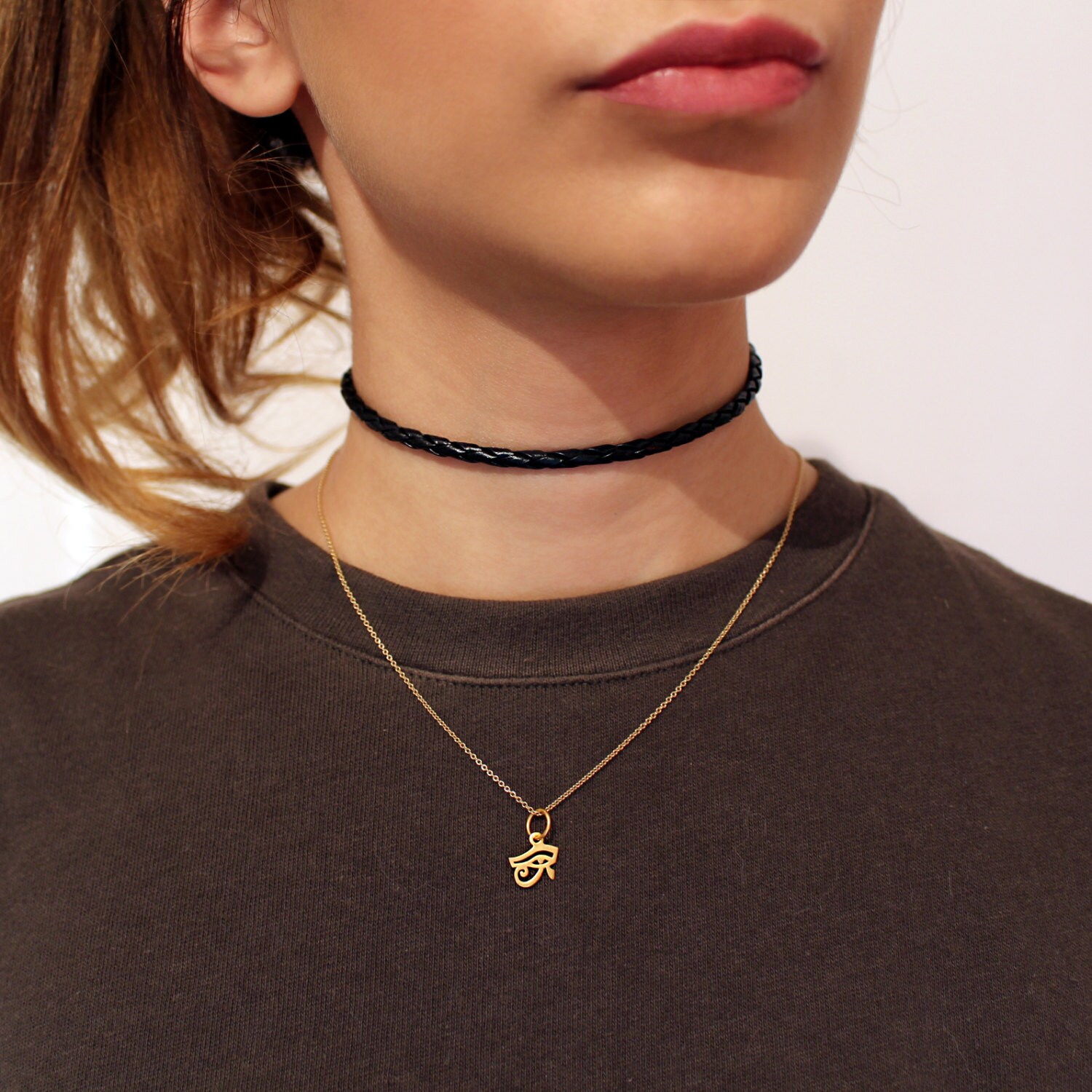eye of horus necklace gold