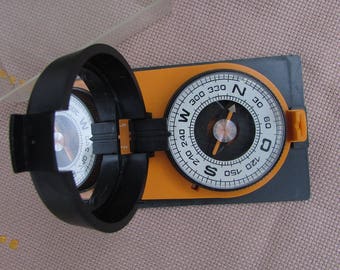 Vintage Military Compass "Azimuth", Made in Russia 80s, Boy Scouts Compass, USSR Collectible, Field Compass, Portable compass