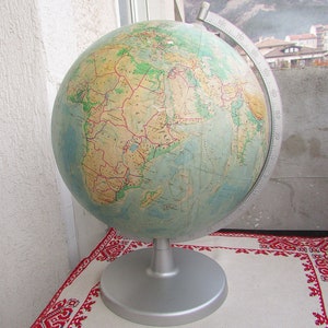 Vintage World Desk Globe 1970s, Old Desk Earth Globe, Vintage Earth Bowl, Large Size Globe, Collectible Globe, Replogle Globe Plastic Stand