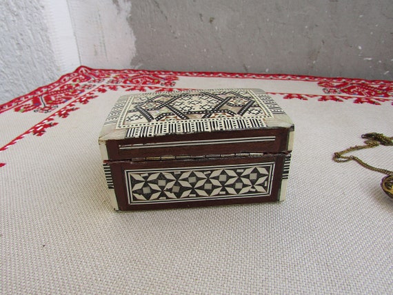 Vintage Wooden Jewelry Box, Handmade Wood and Nac… - image 5