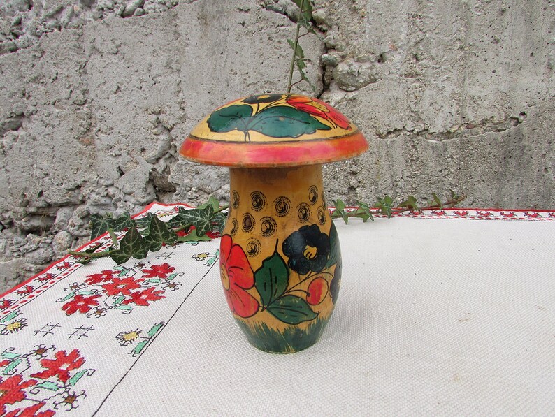 Vintage Hand-Painted Wooden Mushroom Box, Russian Folk Art Toy image 3