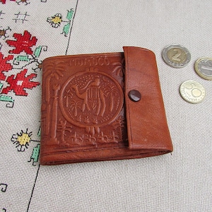 Vintage marrón de cuero genuino cartera Moroco, Monedero de moneda vintage, cuero en relieve marrón Billfold, brown colored Men's Wallet, regalo para él