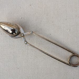Vintage Tea Strainer, Tea Infuser Spoon #4, Flatware Tea Stainless Steel, Tea Infuser Mug, Tea Diffuser, Vintage Tea Spoon, Rustic Infuser