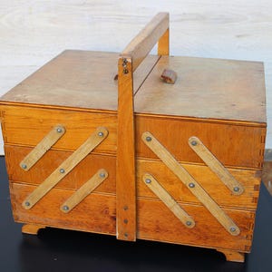 Boîte de rangement vintage avec poignée, boîte à couture pliable pliable en accordéon extensible à 3 niveaux en bois, boîte à outils vintage, rangement en bois