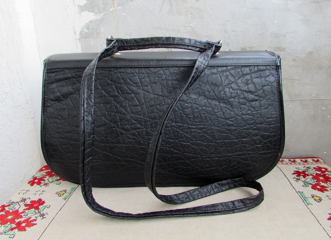 Vintage Black Faux Leather Shoulder Handbag, 80s Style, foto 3 di 5