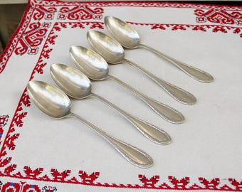 現在、この商品の在庫はありません - Etsy