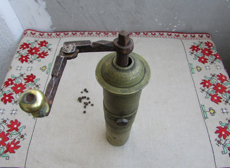 Vintage Brass Pepper Mill Brass Pepper Grinder 3 Vintage Etsy