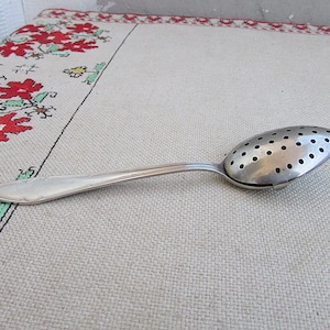 Vintage Tea Strainer, Tea Infuser Spoon #3, Flatware Tea Stainless Steel, Tea Infuser Mug, Tea Diffuser, Vintage Tea Spoon, Rustic Infuser