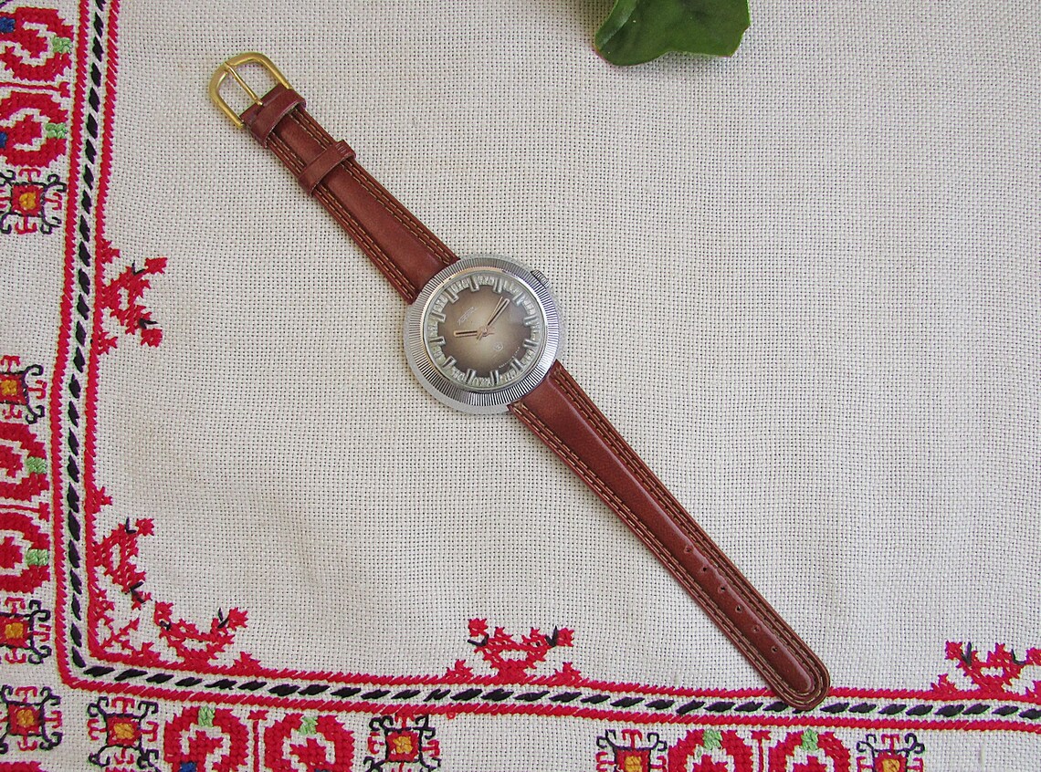 Vintage Raketa Mechanical Watch, 1970s Soviet Wristwatch, Collectible, photo 2 of 5