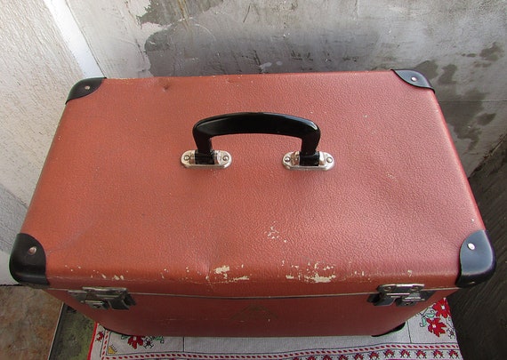 Suitcase - Vintage Brown Leather Platt Guardsman