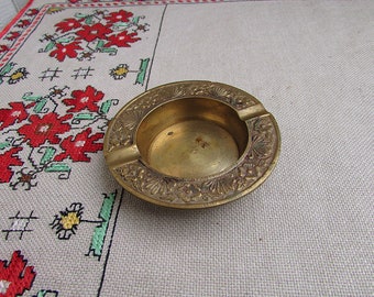 Vintage Brass Ashtray, Small Brass Ashtray for Two Cigarettes, Vintage Tobacciana, Flower Motives Brass Ashtray, Brass Souvenir Ashtray