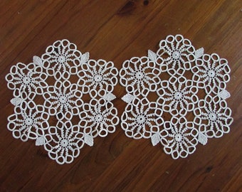 Set of Two Vintage Crochet Doilies ’80, Handmade Crochet Beige Cotton Tablecloths, Rpund Crochet Doily, Shabby Chic Home Decor