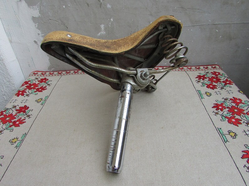 Vintage Bicycle Seat Light Brown Patent Leather Bicycle Seat Etsy