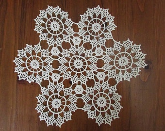 Tapete de algodón de ganchillo vintage hecho a mano, con encaje color crema, decoración shabby chic