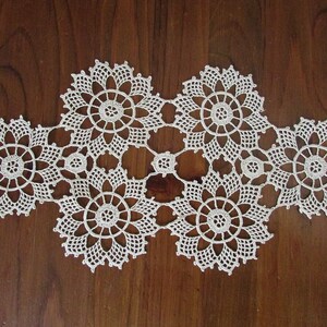 Vintage Crochet Doily, Crochet Doily ’80, Handmade Crochet Beige Cotton Tablecloth, Crochet Ellipse Doily, Shabby Chic Home Decor