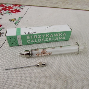 Vintage Medical Glass 2 ml Syringe, Old Medical Syringe #2, Glass Hypodermic, Pharmacy Decor, Medical Collectibles, Medical Instrument