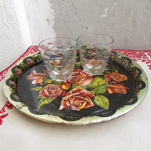 Vintage Metal Serving Tray, Retro tray, Roses Design in Metal Tray, Old Metal Serving Tray, Use to Serve or Decoration, Table Accent