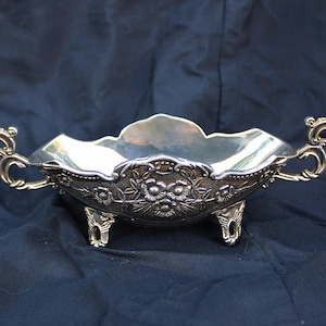 Vintage Ornate Silver Plated Bowl, Silver-plated Art Nouveau Footed Bowl, Ellipse Shaped Jewelry Bowl 60s, Decorative Metal Bowl