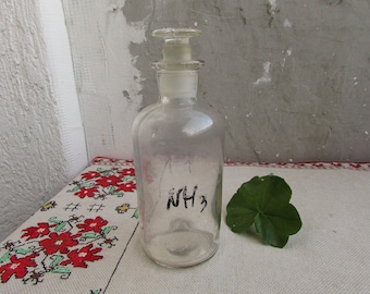 Vintage Clear Glass Apothecary Bottle with Stopper, Retro Medical Jar