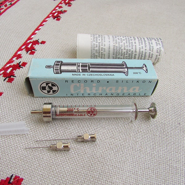 Vintage Medical Glass 1 ml Syringe, Old Medical Syringe, Glass Hypodermic, Pharmacy Decor, Medical Collectibles, Medical Instrument