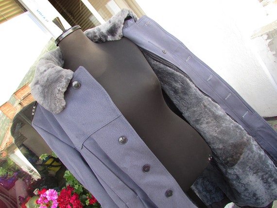 Bulgarian Wool Greatcoats - 100% Wool Greatcoat From The Soviet Era Bulgarian Army. These Single Breasted Coats Come In Charcoal Grey And Are A Genuine Piece Of Cold War Era Militaria, With