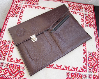 Portafolio vintage de polipiel marrón: organizador de documentos de los años 80