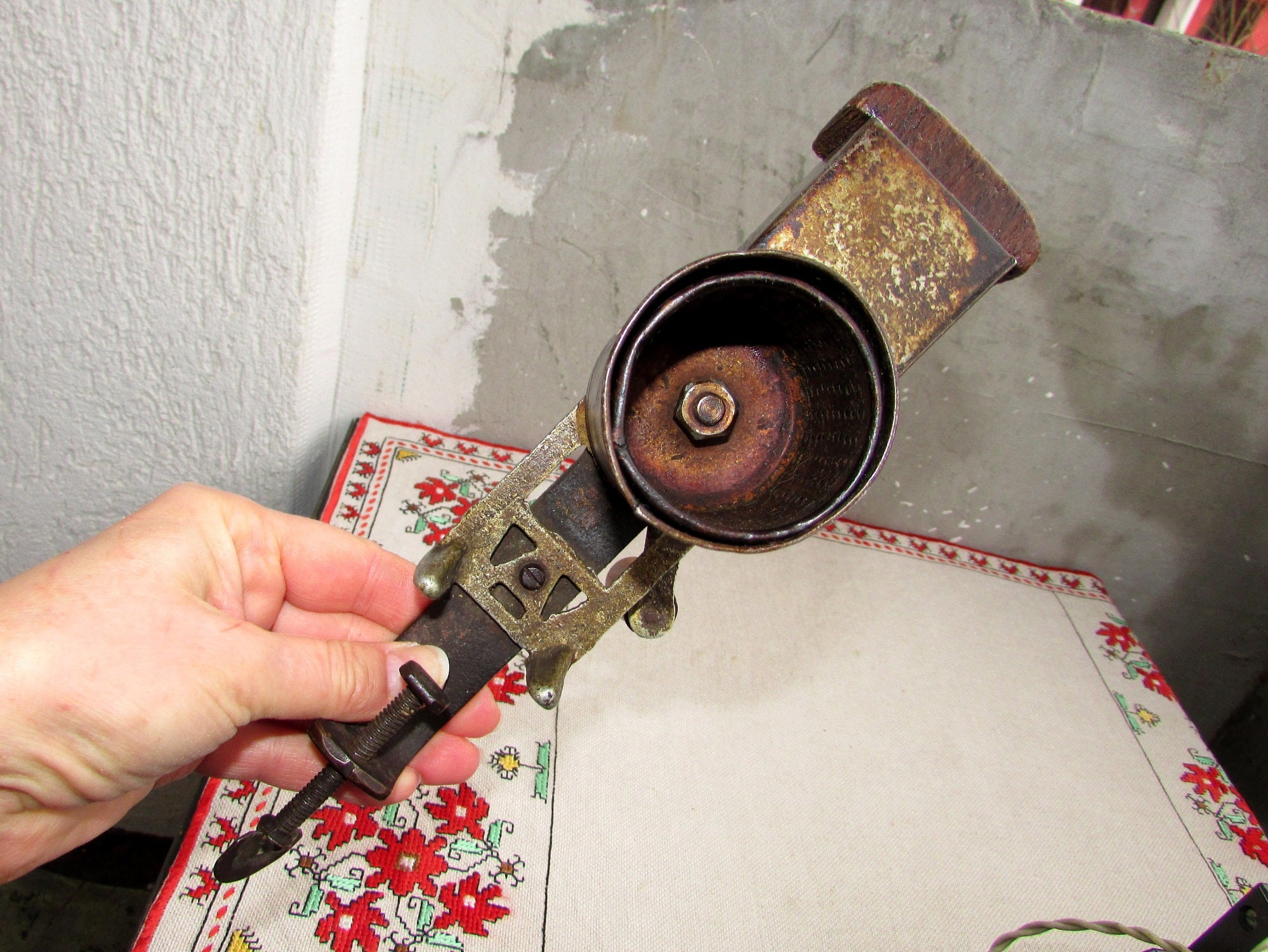 Vintage Walnut Table Grinder Retro Walnut Grinder Old Manual Etsy